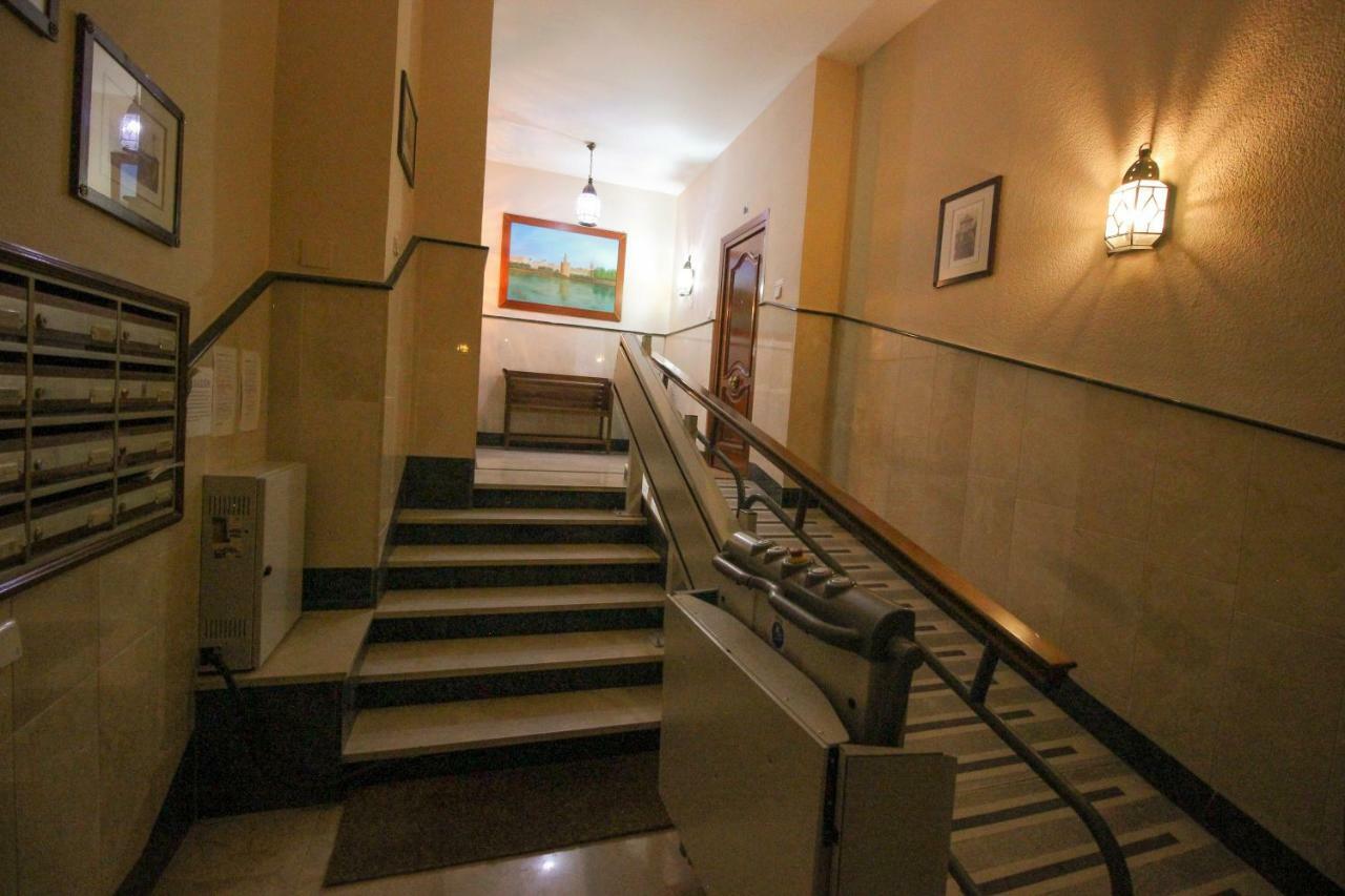 Apartamento La Feria Apartment Sevilla Exterior foto